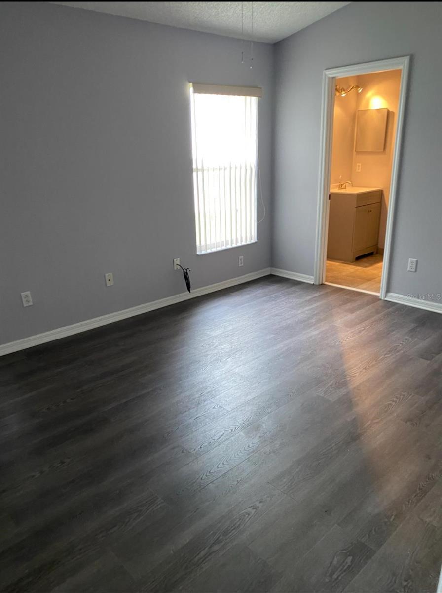 Image 6 of 11 For 1548 Tiverton Boulevard