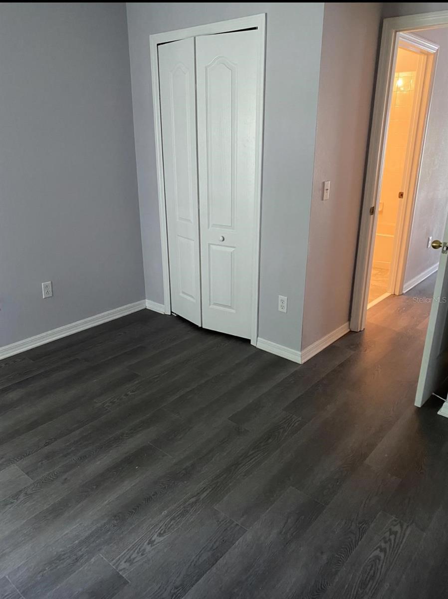 Image 8 of 11 For 1548 Tiverton Boulevard