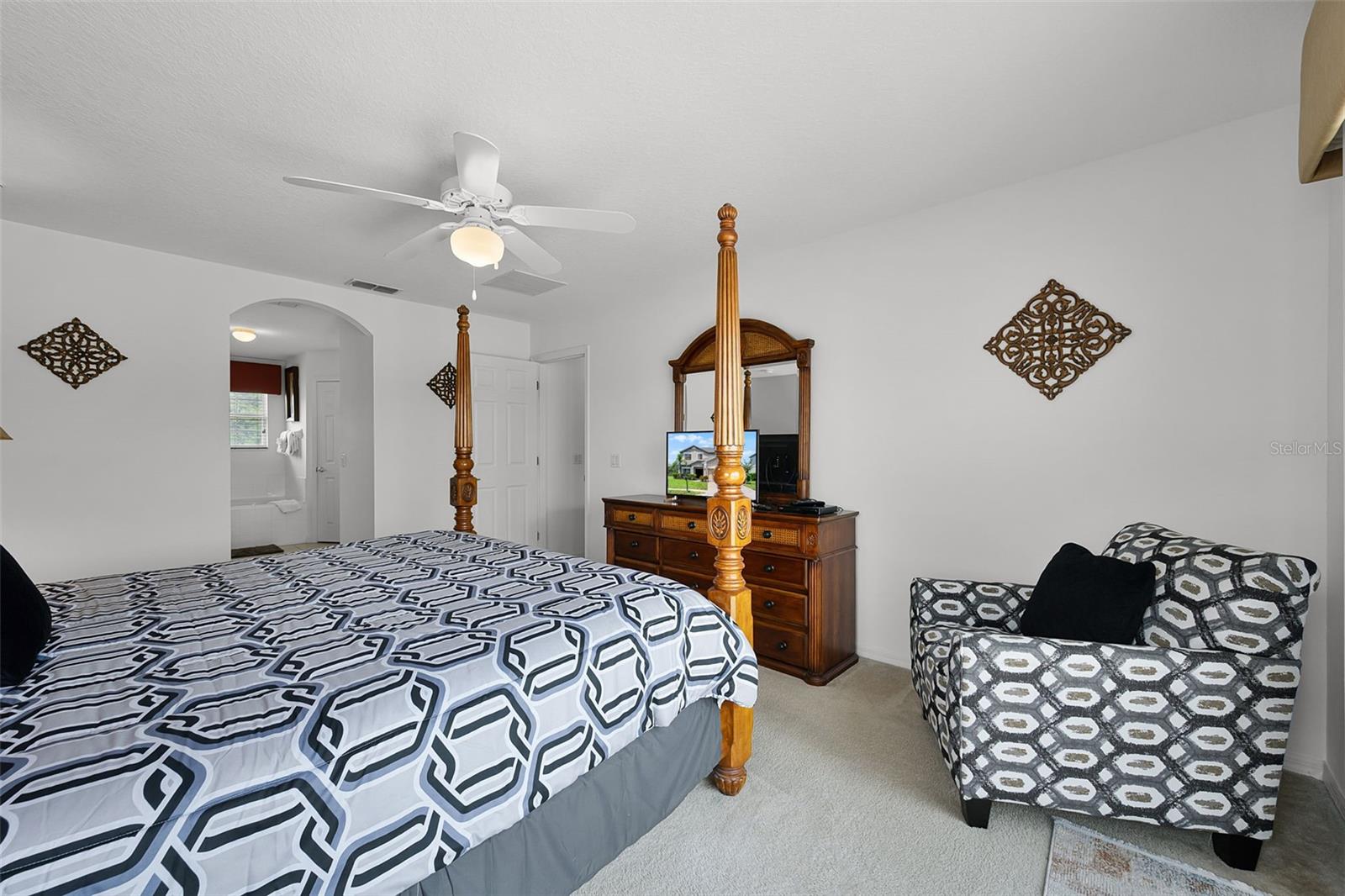Image 22 of 50 For 918 Highgate Park Boulevard