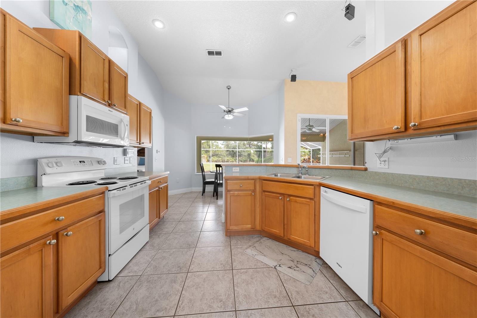 Image 12 of 49 For 6985 Ranchero Court