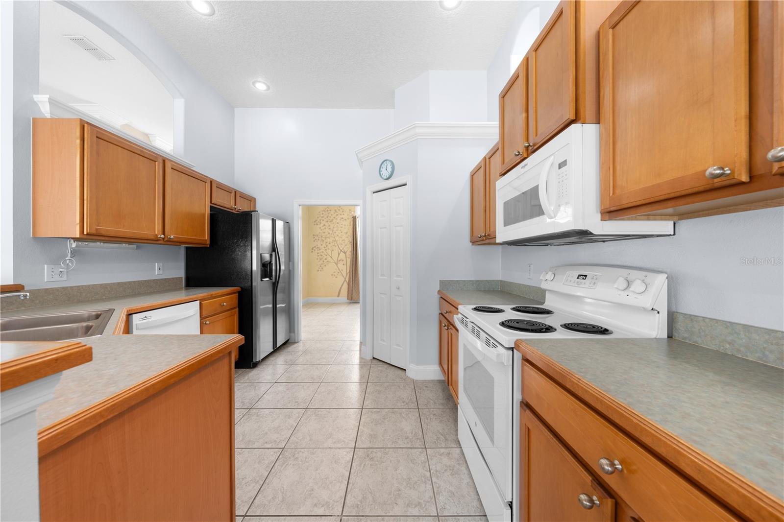 Image 14 of 49 For 6985 Ranchero Court
