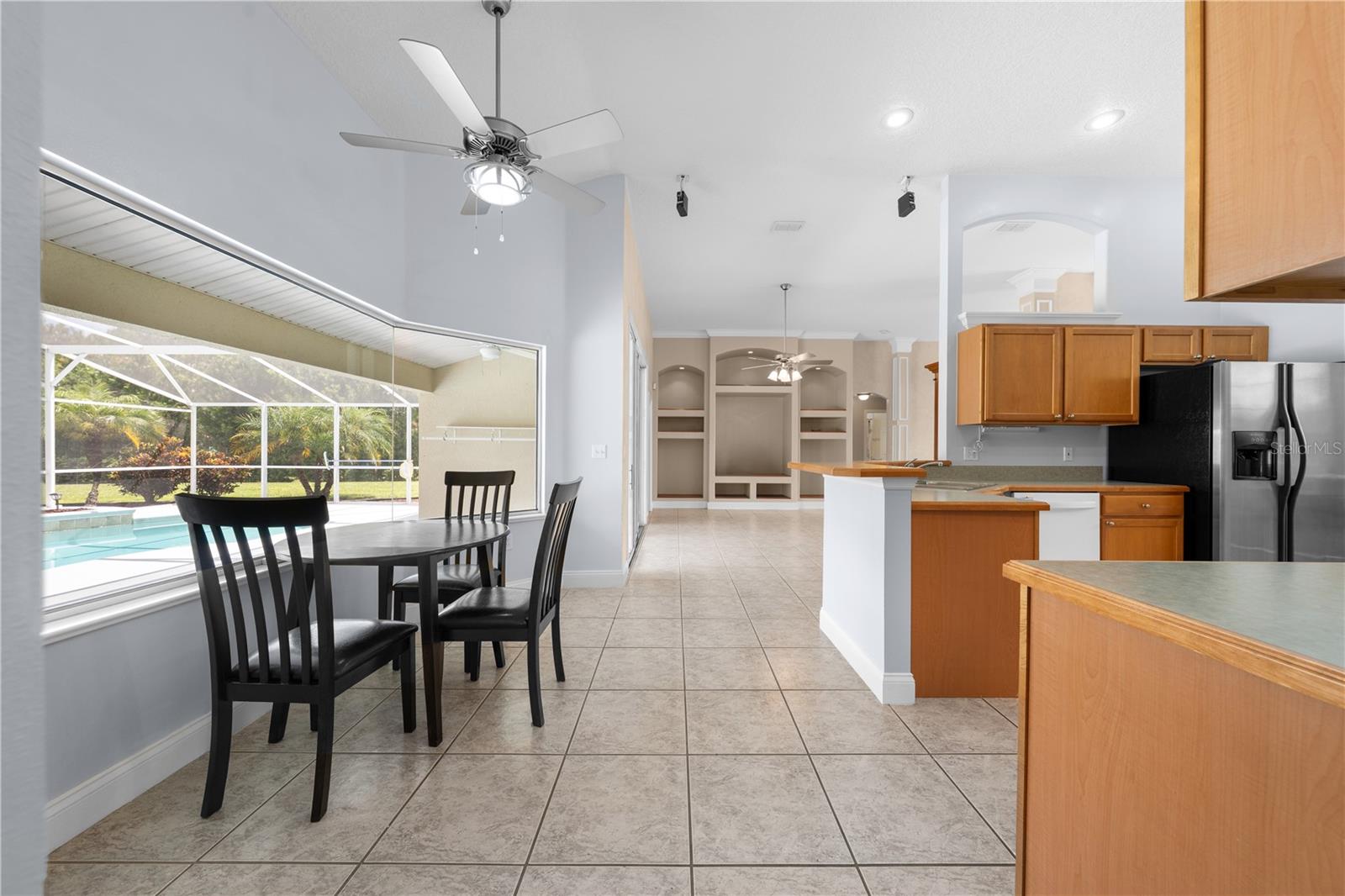 Image 18 of 49 For 6985 Ranchero Court