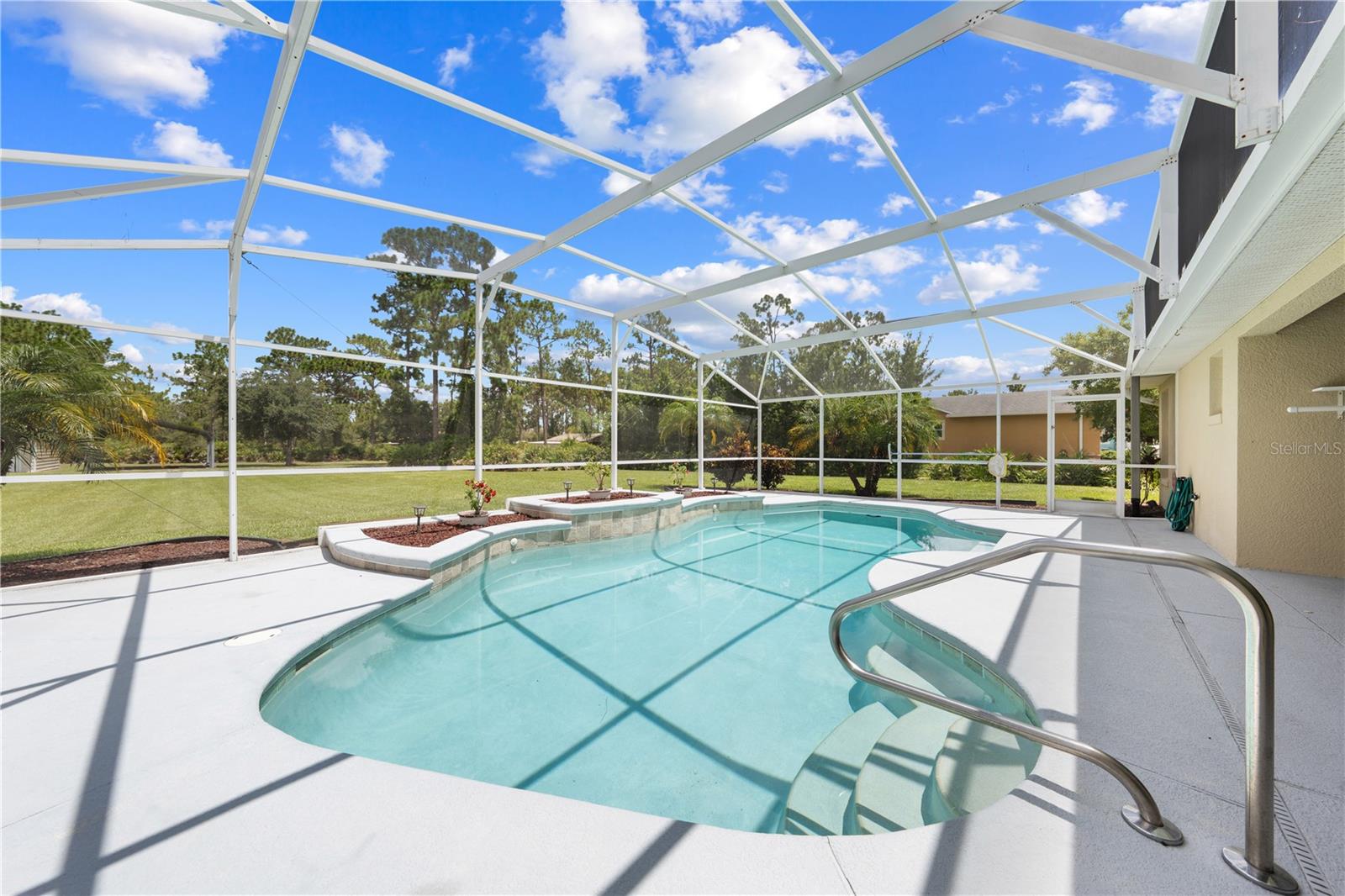 Image 36 of 49 For 6985 Ranchero Court