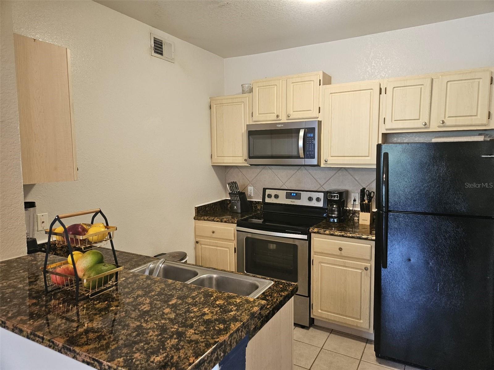 Image 6 of 15 For 8929 Legacy Court 308