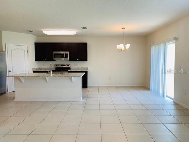 Image 11 of 47 For 471 Aberdeen Drive