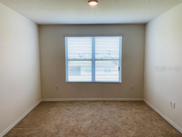Image 33 of 47 For 471 Aberdeen Drive