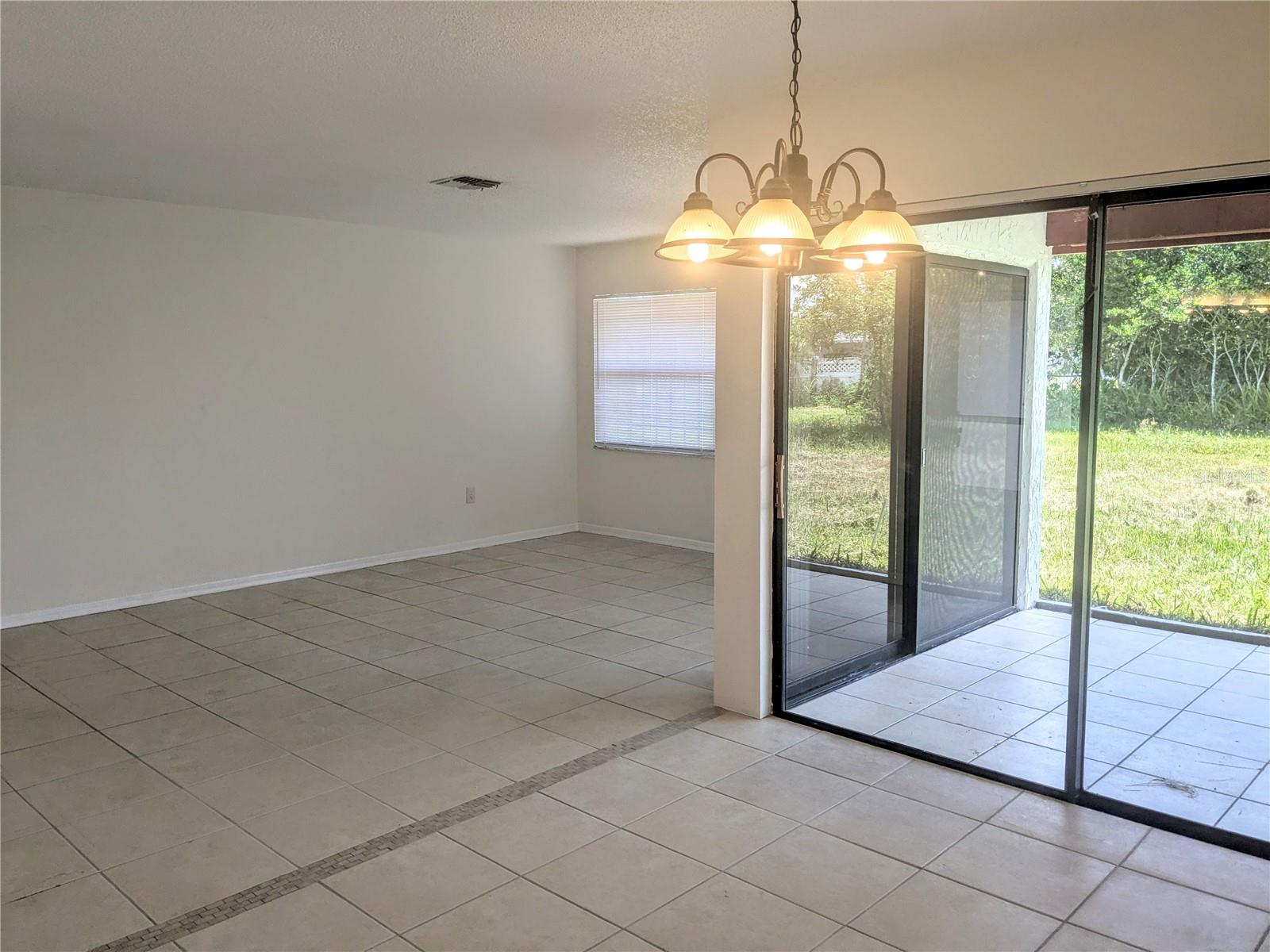 Image 8 of 31 For 614 Midiron Drive