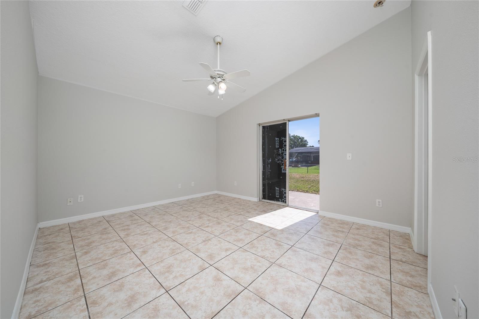 Image 9 of 29 For 9677 4th Avenue