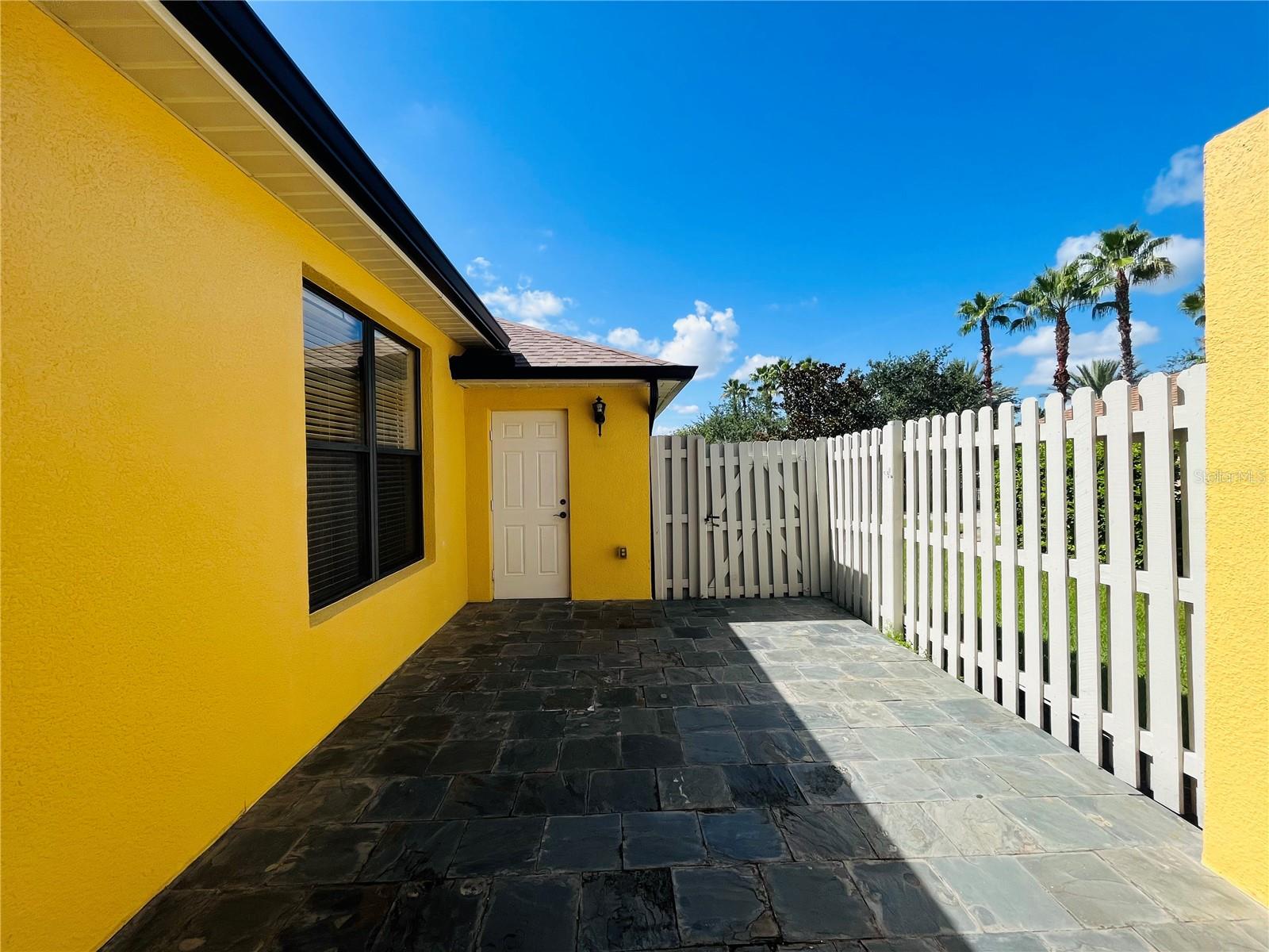 Image 7 of 32 For 4026 Hunters Park Lane