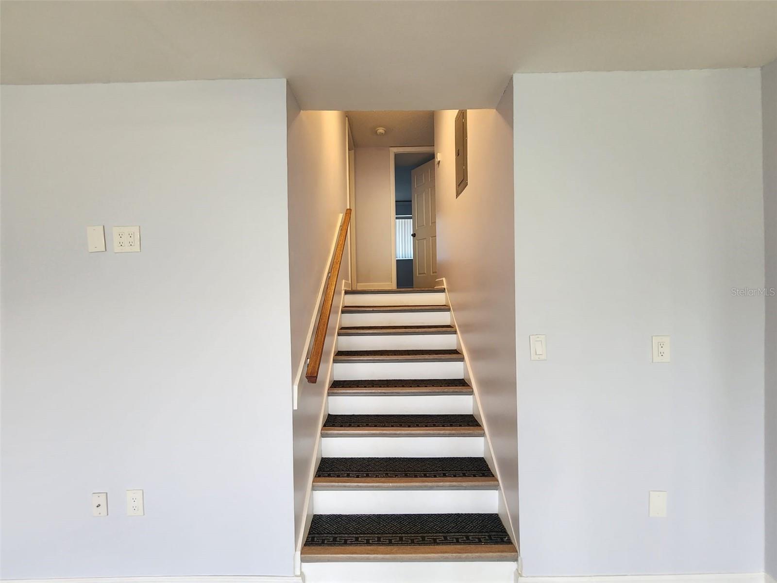 Image 10 of 25 For 14800 Walsingham Road 613