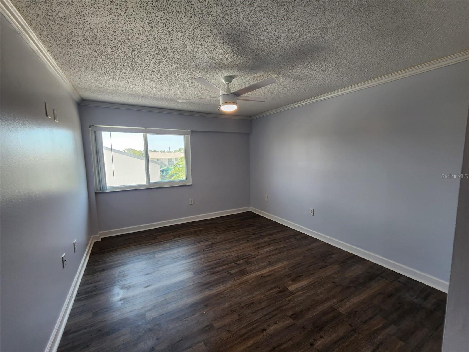 Image 15 of 25 For 14800 Walsingham Road 613