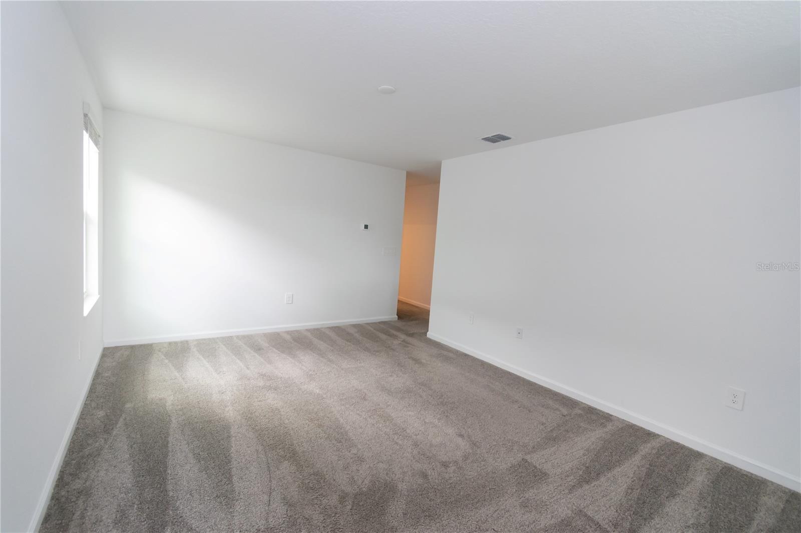 Image 16 of 28 For 934 Jackson Avenue