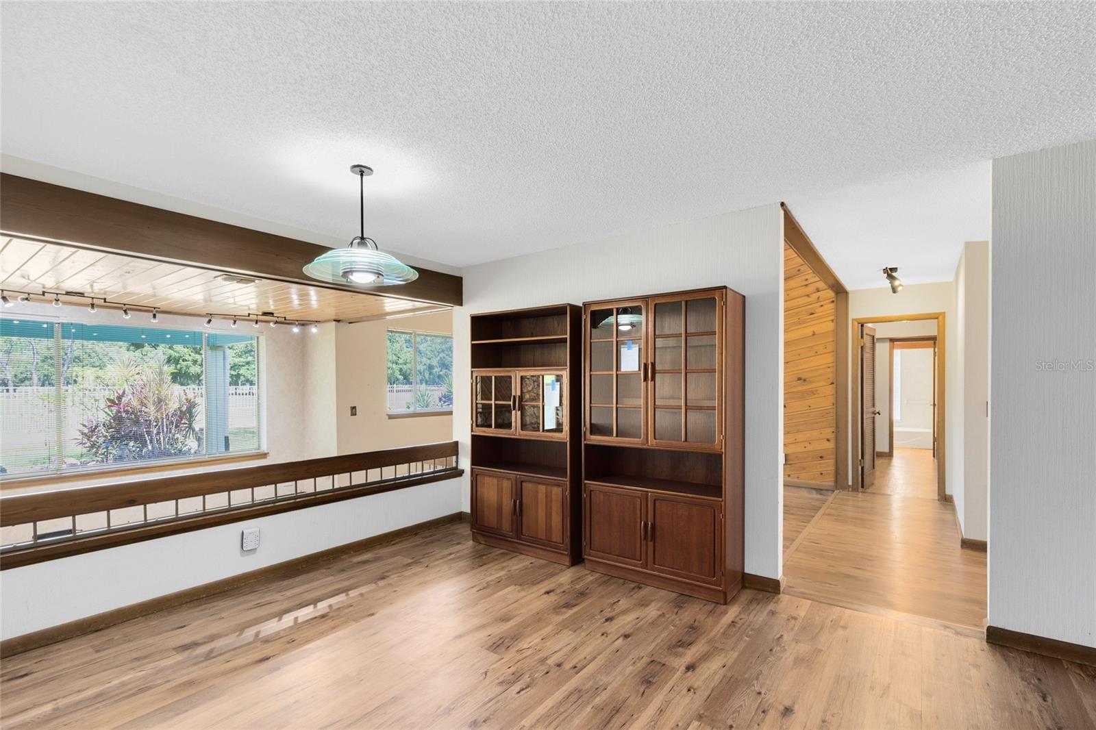 Image 17 of 37 For 1123 Fairway Drive