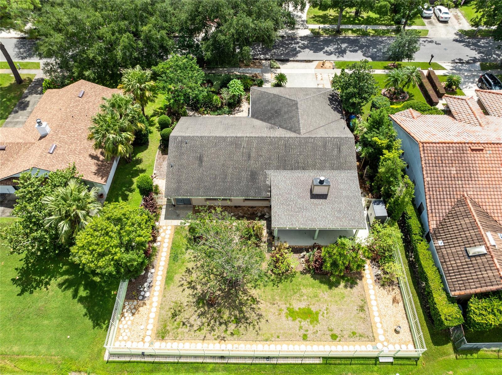 Image 26 of 37 For 1123 Fairway Drive
