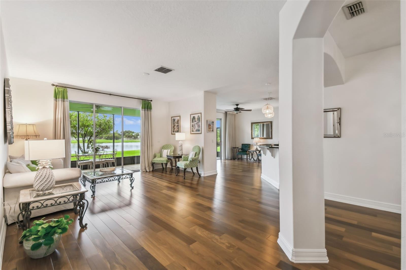 Image 15 of 93 For 525 Genoa Drive