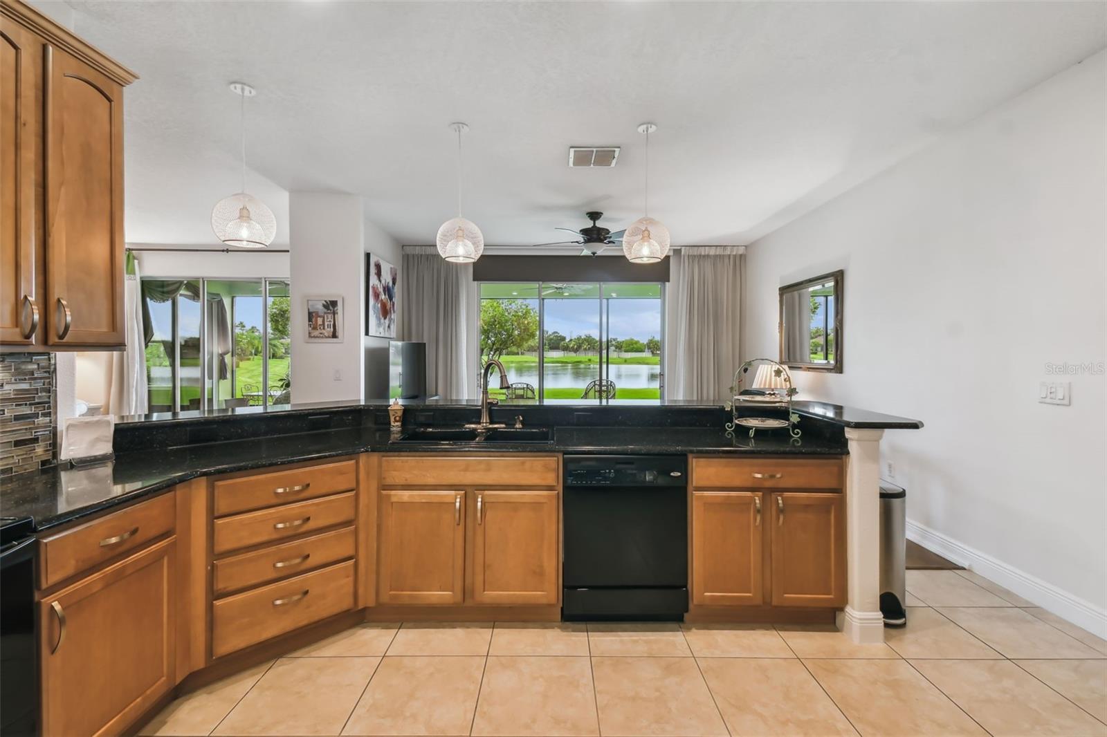 Image 34 of 93 For 525 Genoa Drive