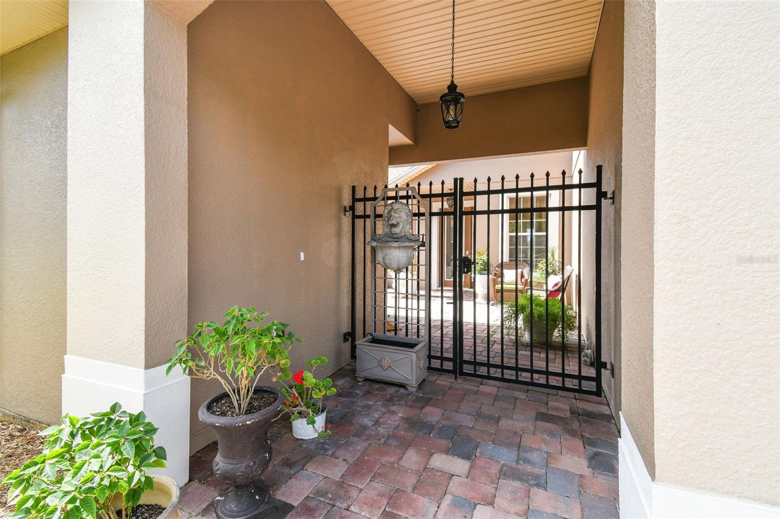 Image 6 of 93 For 525 Genoa Drive