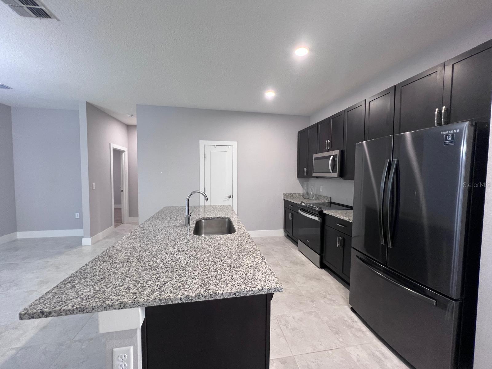 Image 3 of 11 For 1151 Arisha Drive