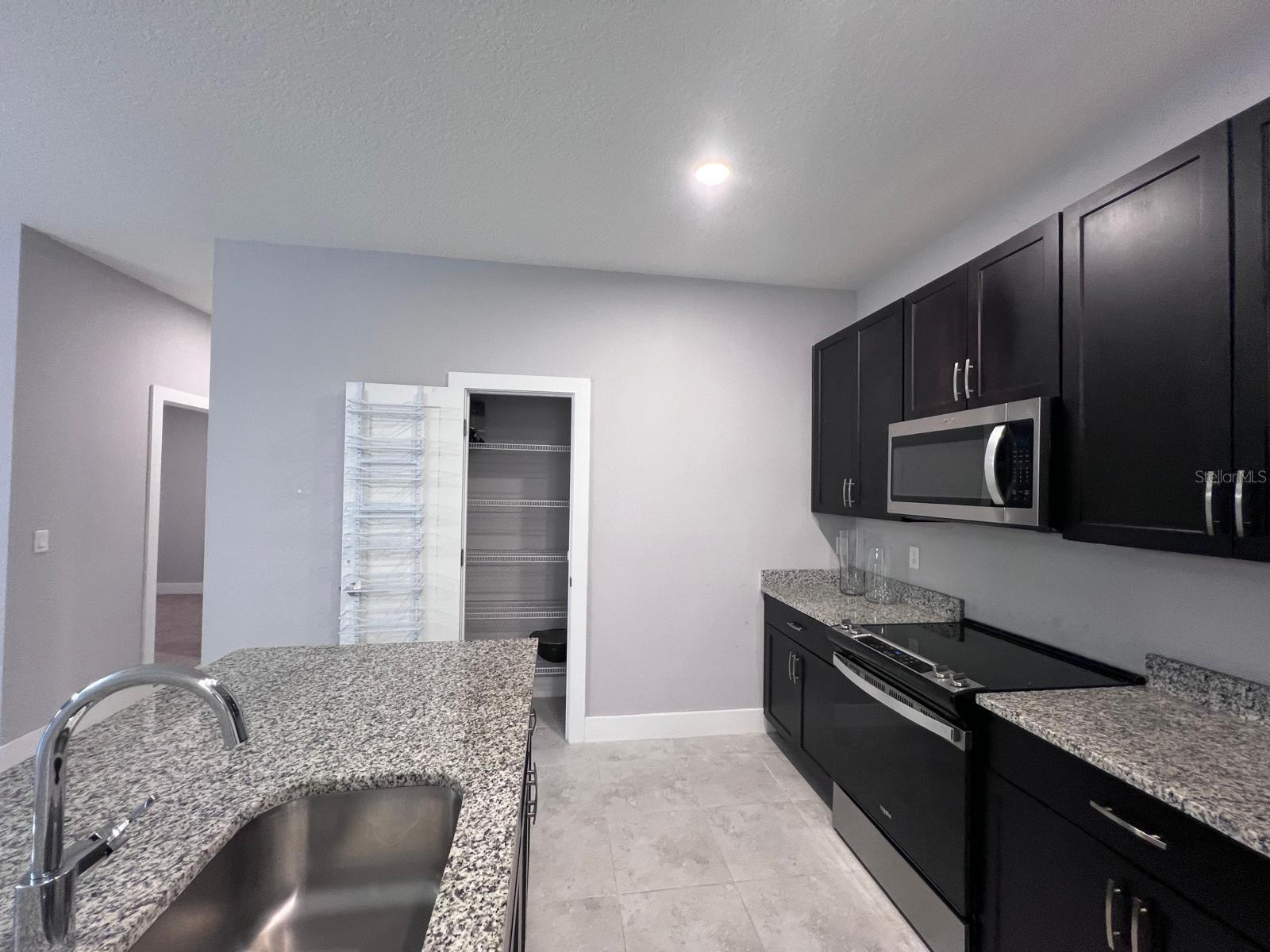 Image 4 of 11 For 1151 Arisha Drive