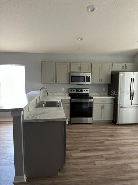 Image 3 of 15 For 327 Tanager Street