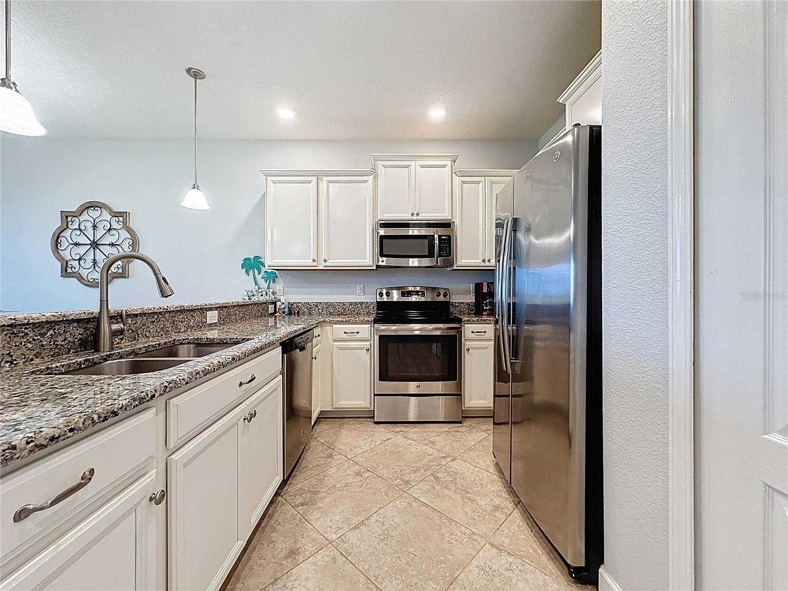Image 10 of 61 For 8916 Azalea Sands Lane