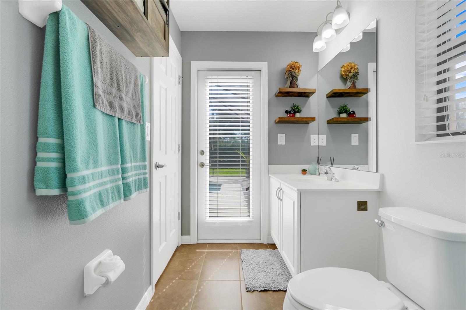 Image 19 of 50 For 2521 Rosemont Circle