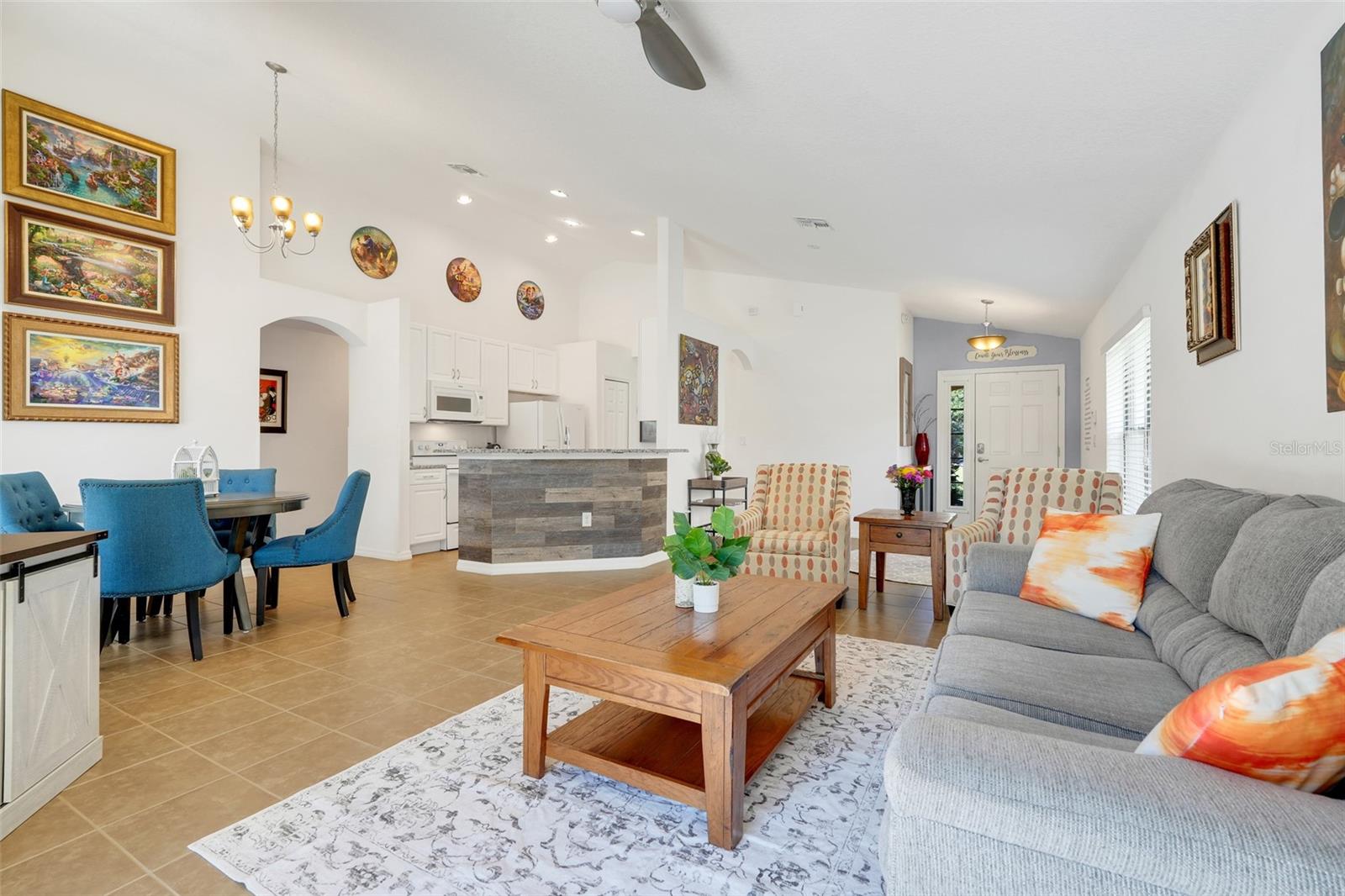 Image 7 of 50 For 2521 Rosemont Circle