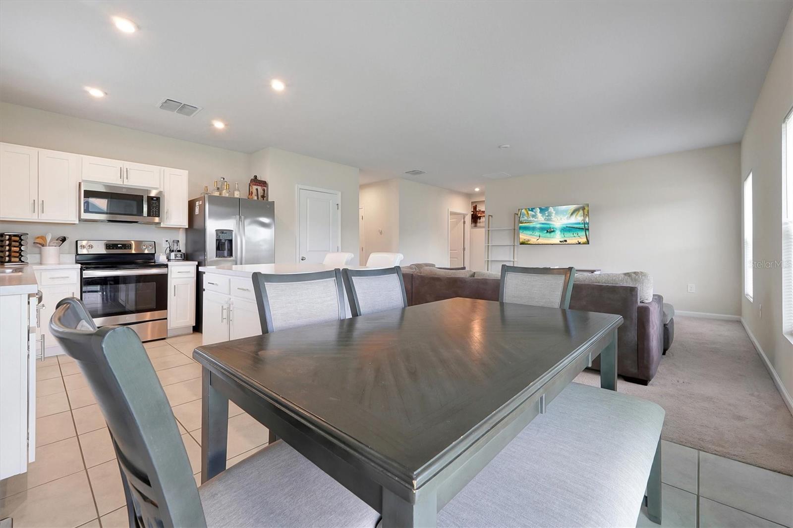 Image 13 of 39 For 524 Lucerne Blvd