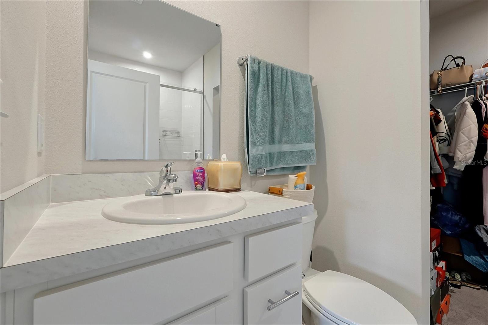Image 18 of 39 For 524 Lucerne Blvd