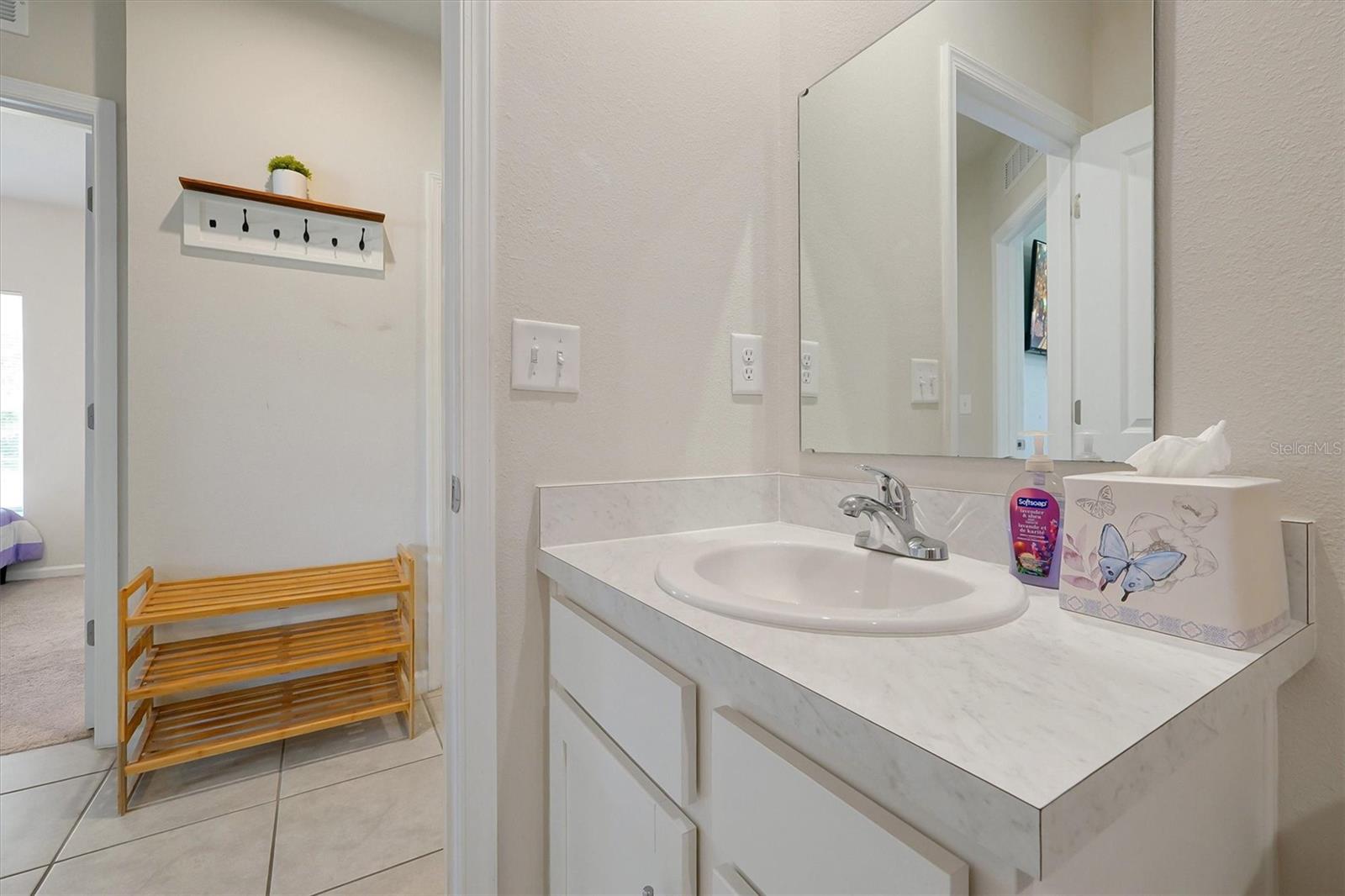Image 23 of 39 For 524 Lucerne Blvd