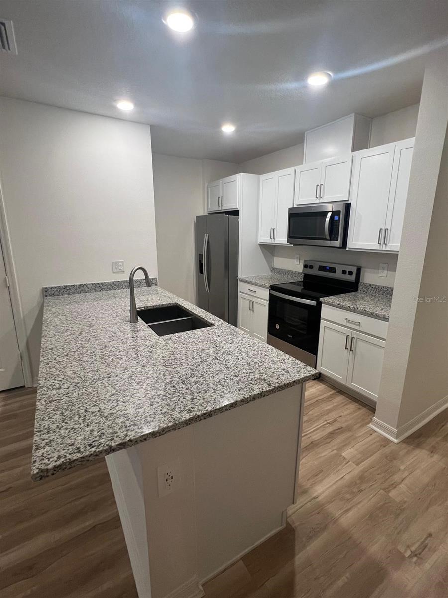 Image 3 of 20 For 782 Stoney Point Circle