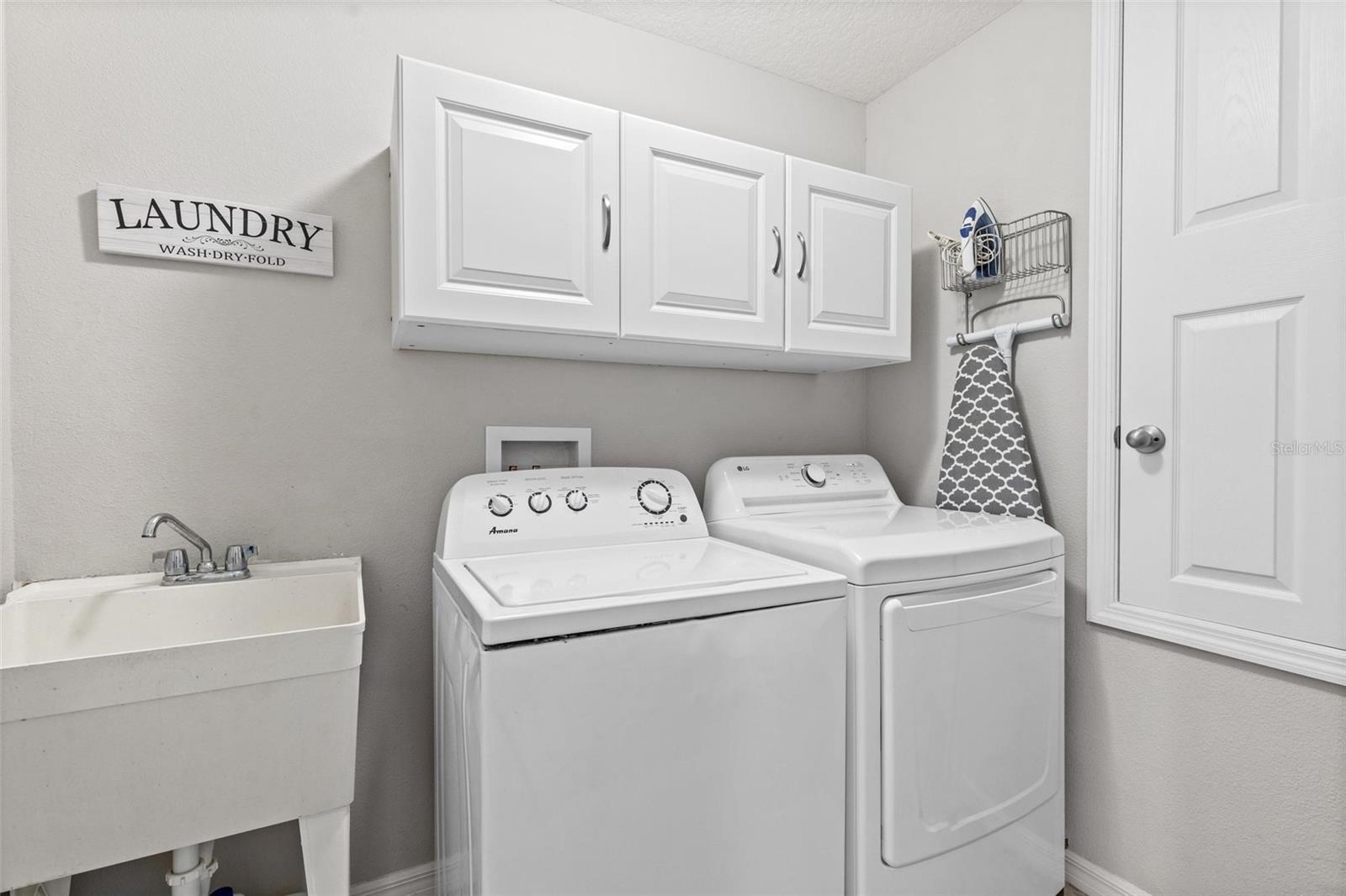 Image 21 of 52 For 3467 Halsway Drive