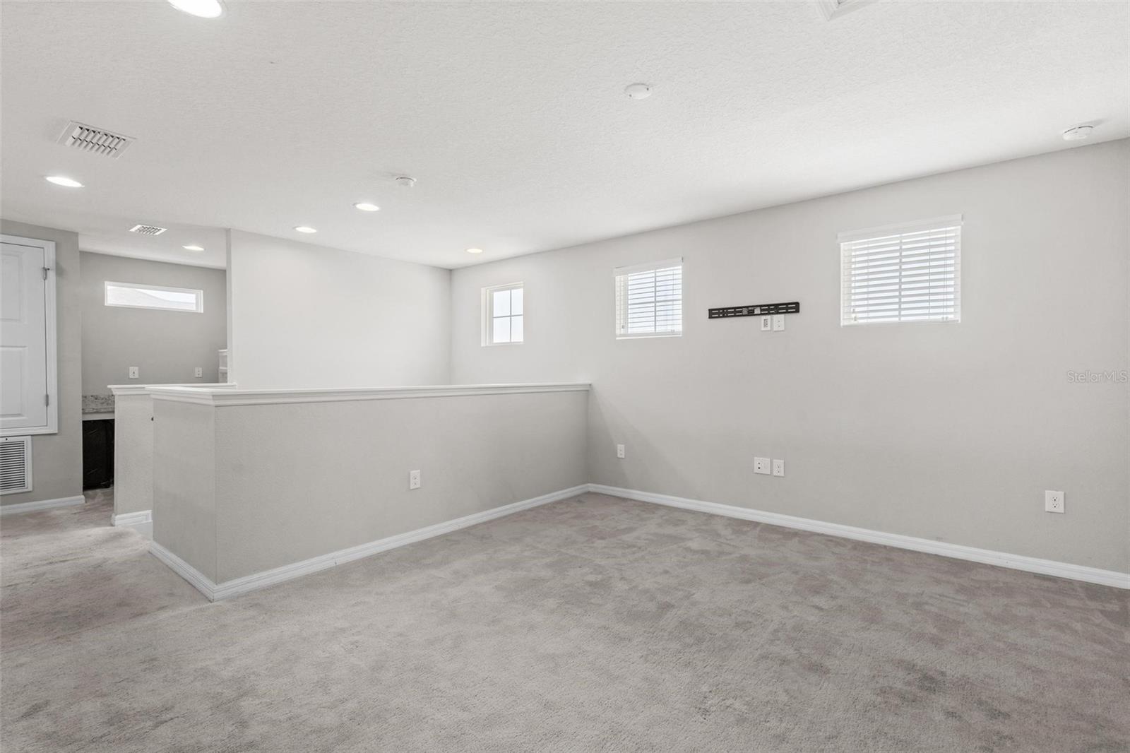 Image 39 of 52 For 3467 Halsway Drive
