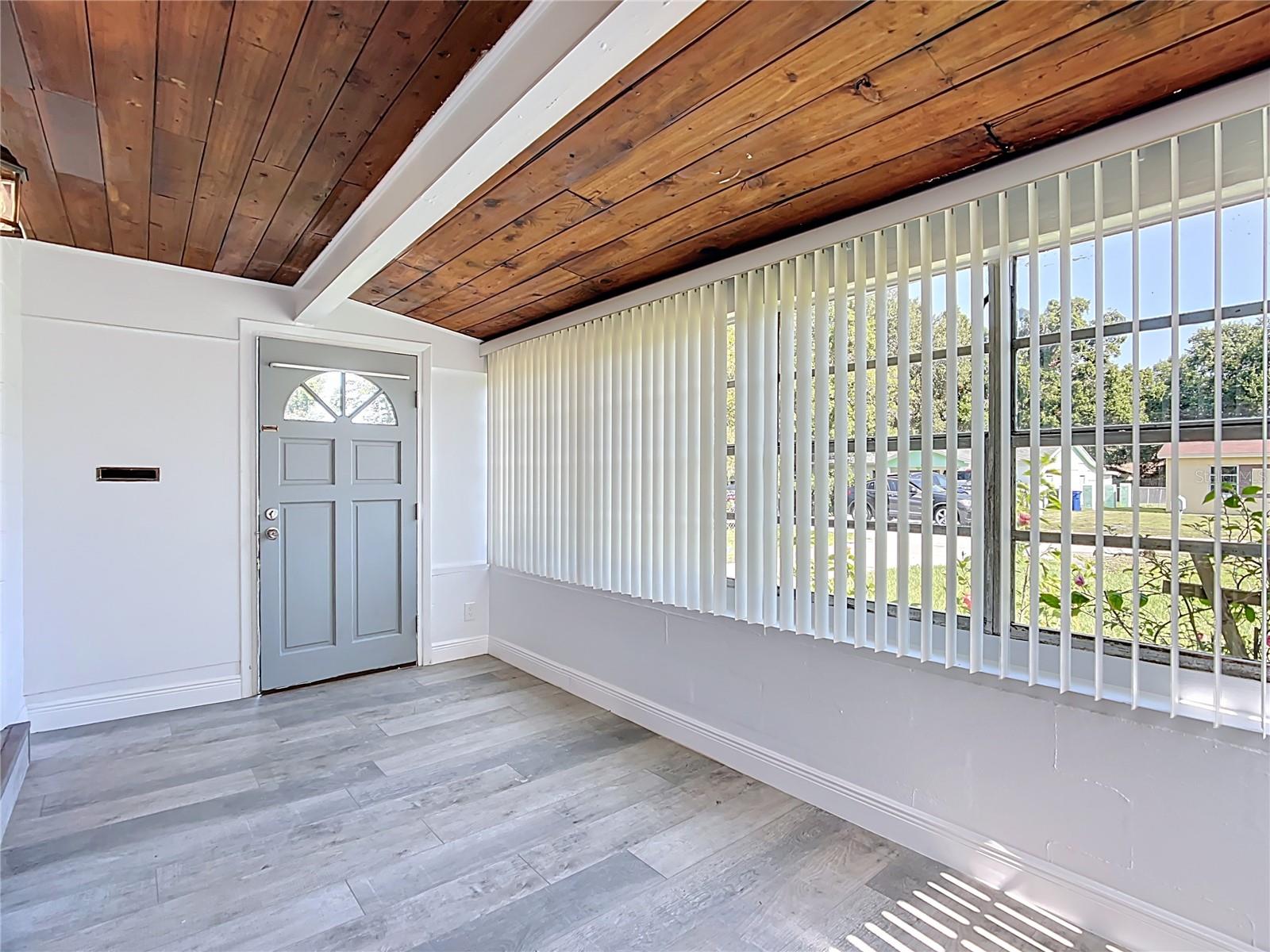 Image 13 of 38 For 123 Tarawa Street