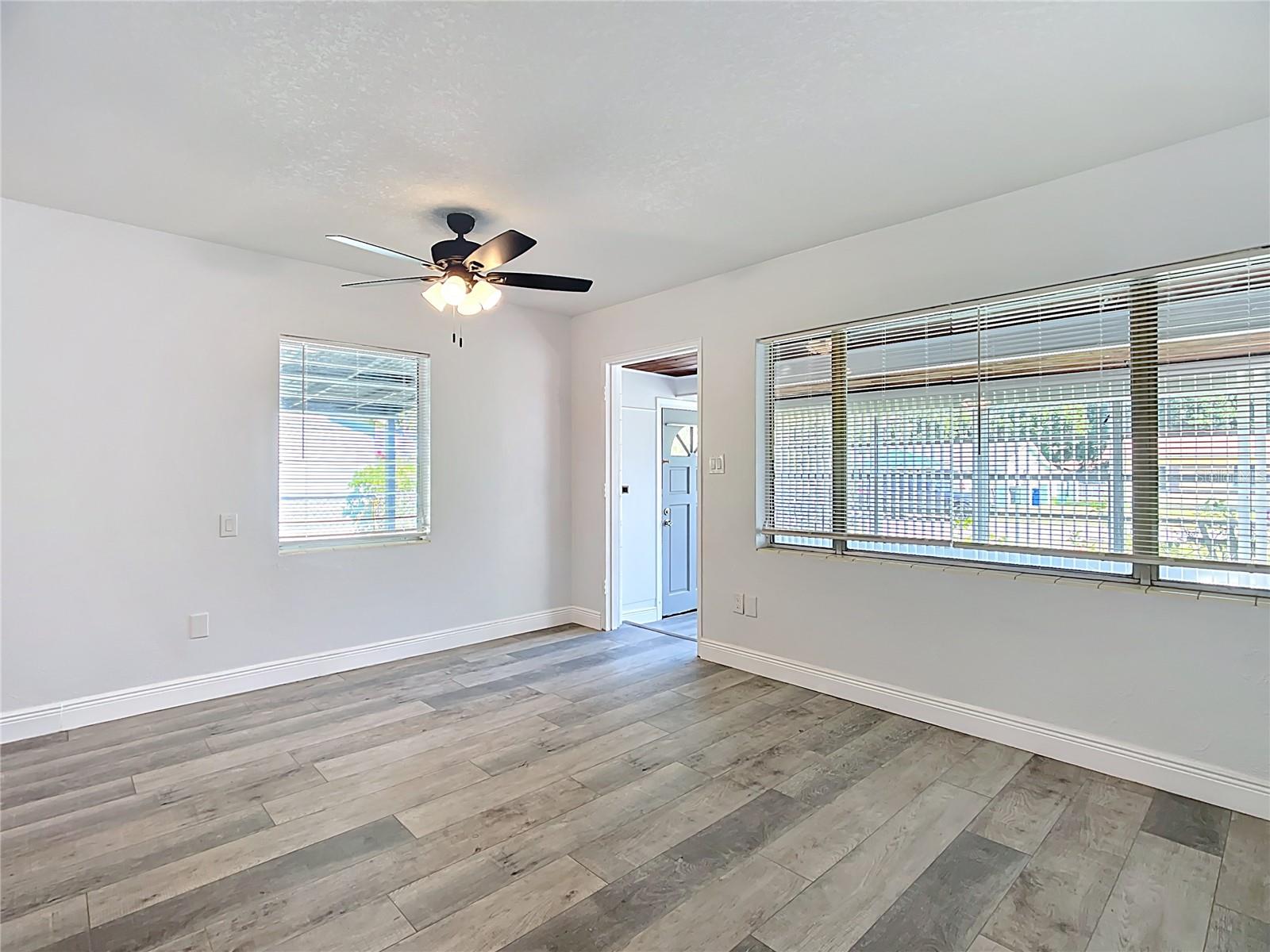 Image 21 of 38 For 123 Tarawa Street