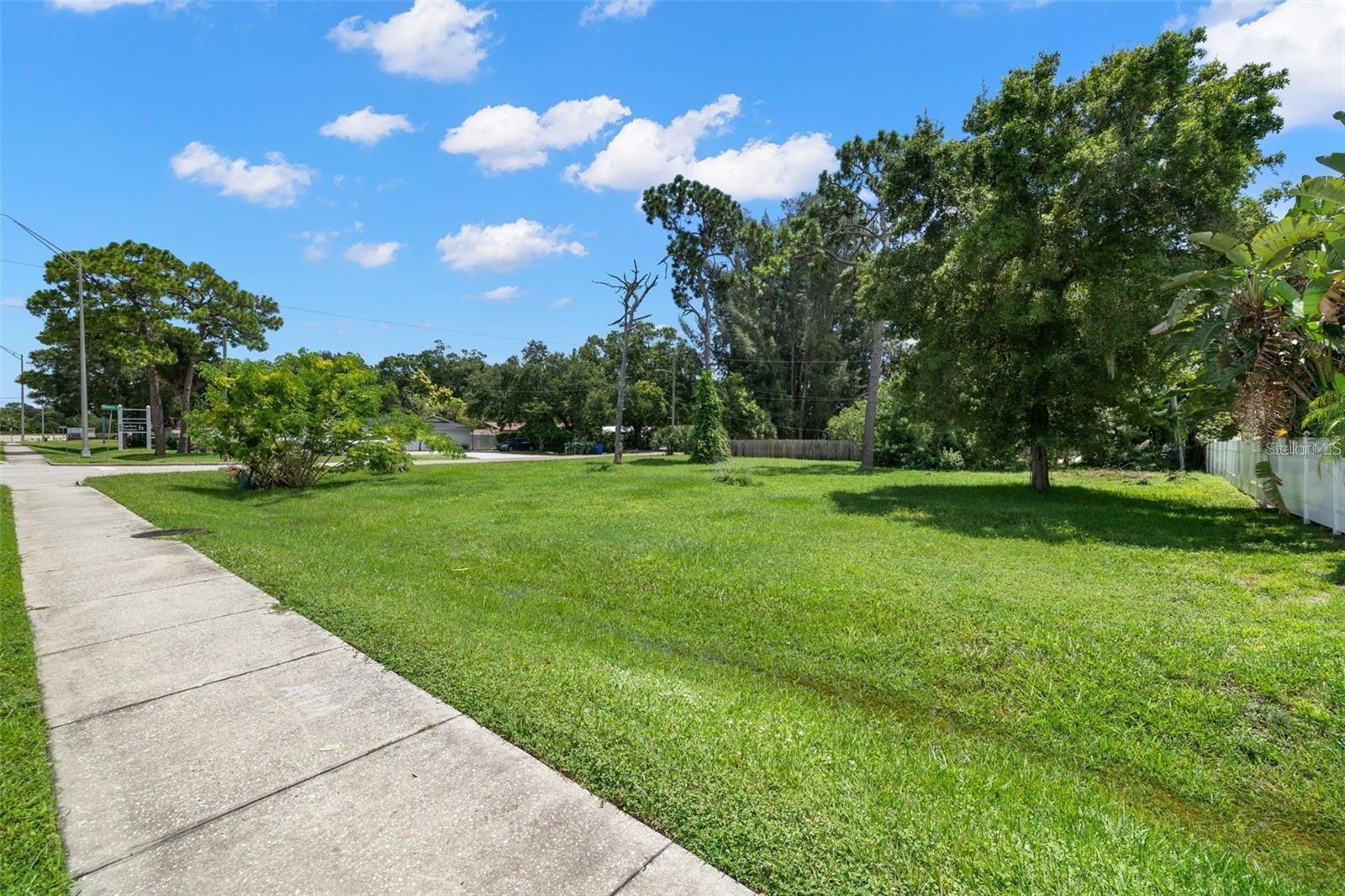 Image 6 of 14 For 0 Roosevelt Boulevard #4