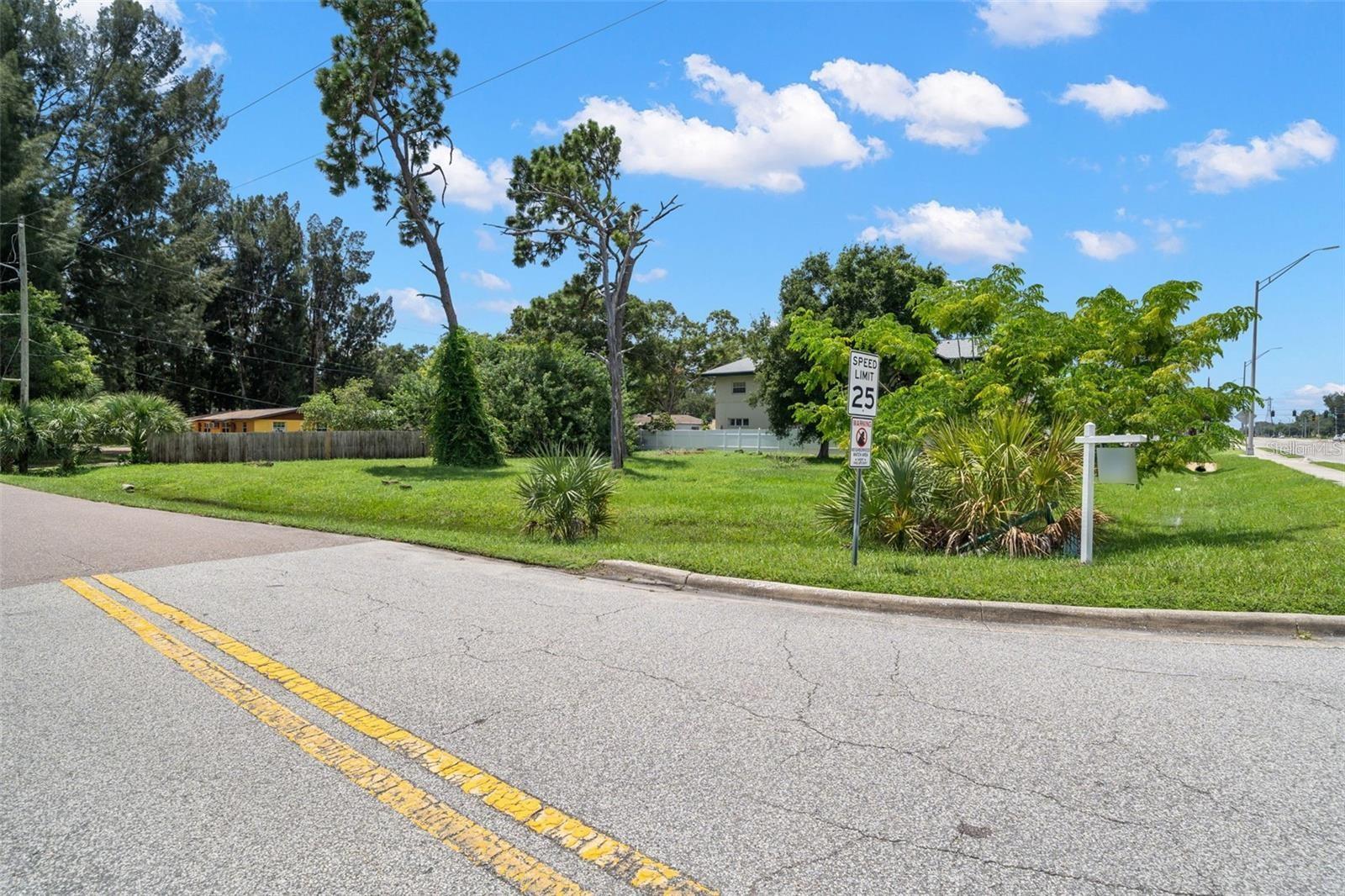 Image 8 of 14 For 0 Roosevelt Boulevard #4