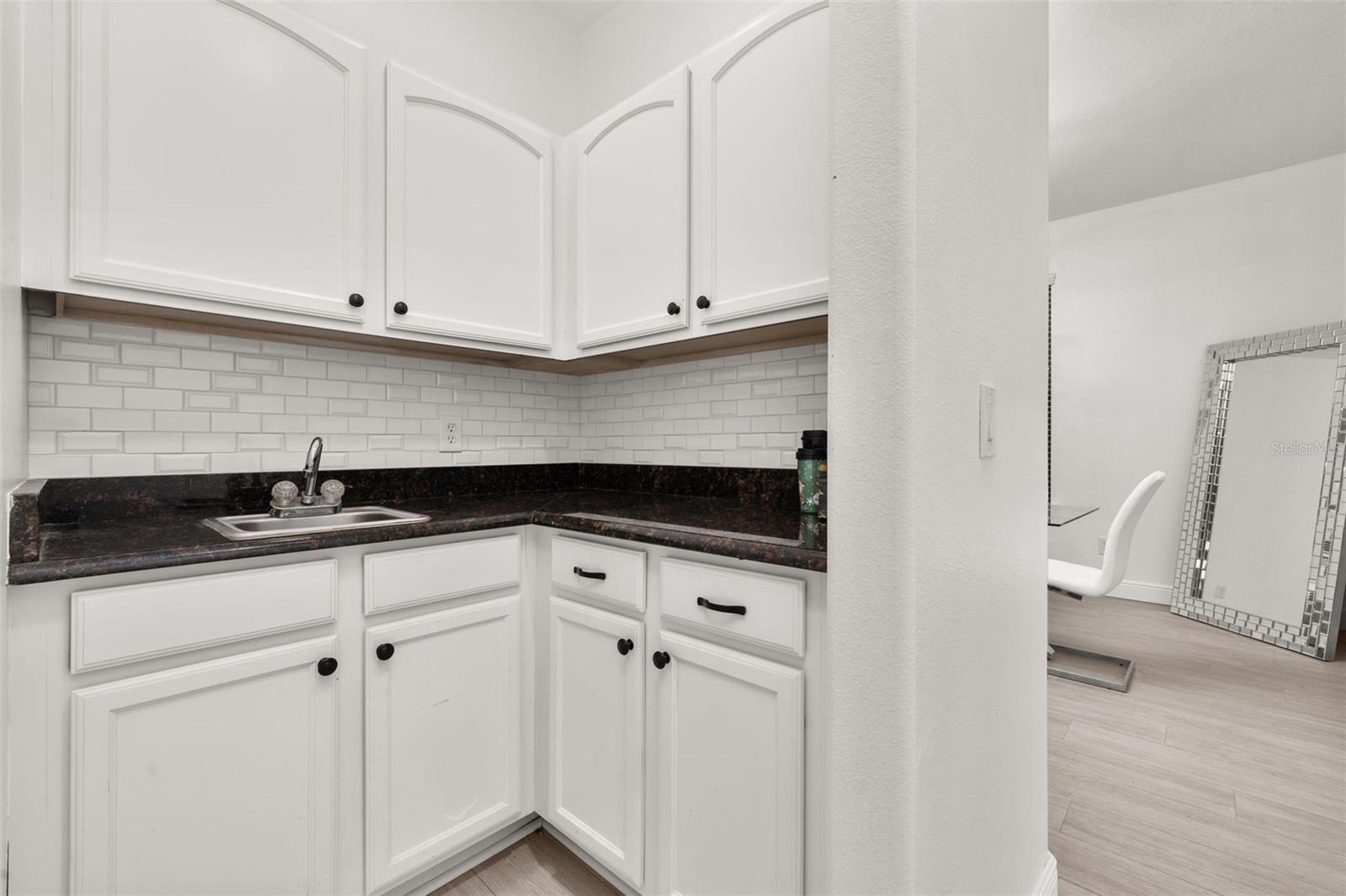 Image 16 of 49 For 3974 Marietta Way