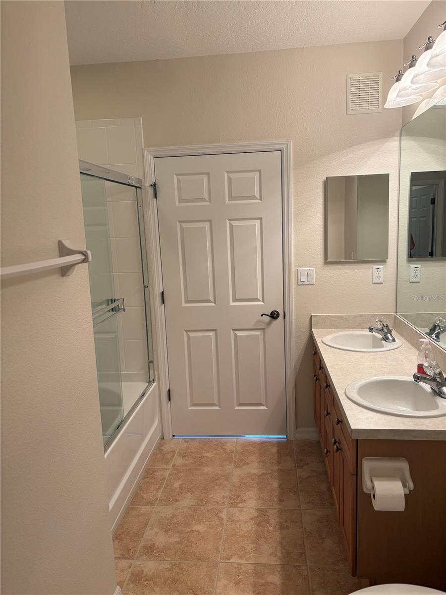 Image 14 of 17 For 8168 Boat Hook Loop 707
