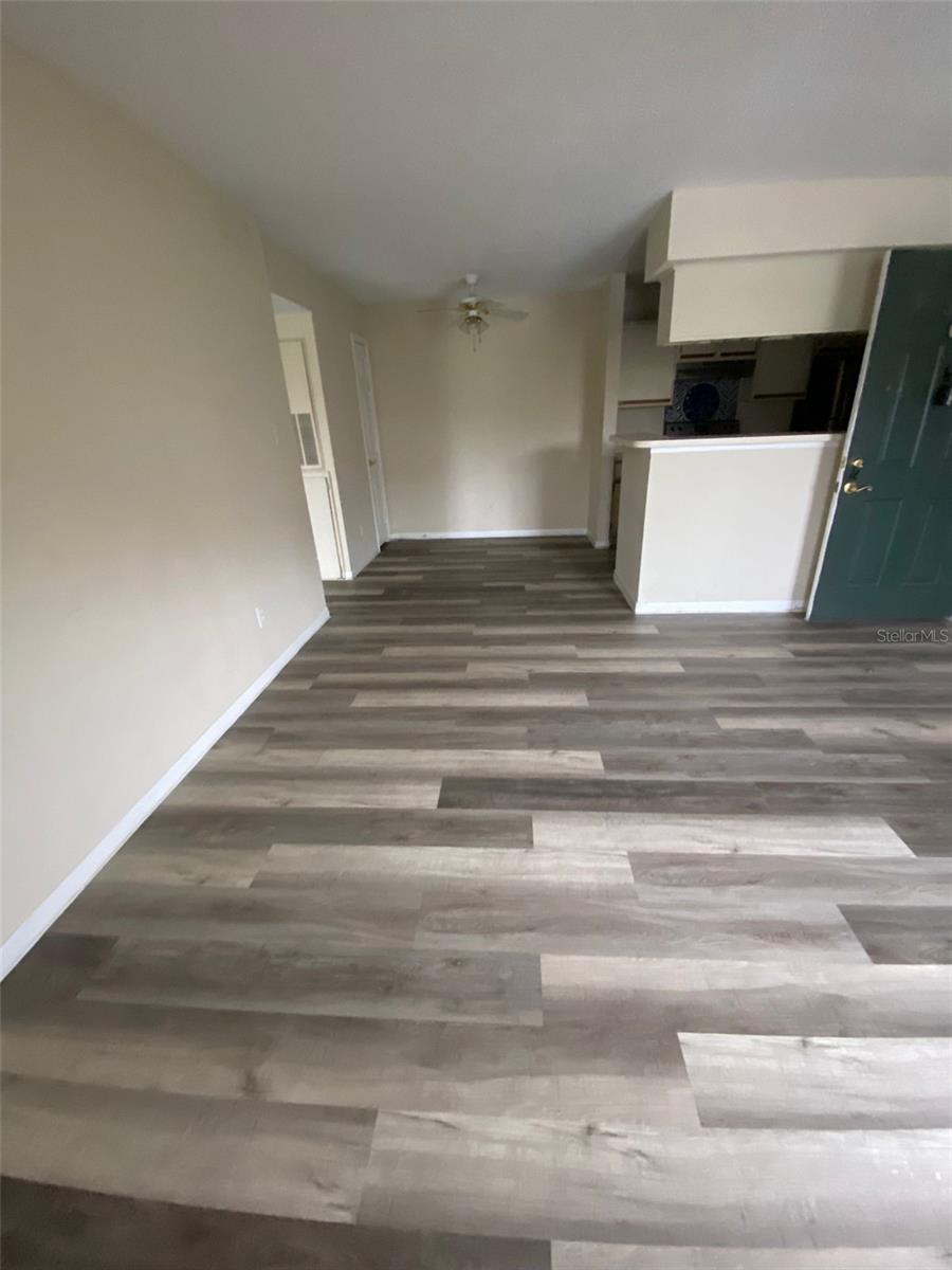 Image 3 of 16 For 5501 Rosebriar Way 108