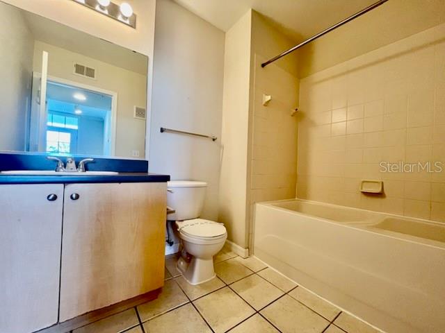 Image 8 of 13 For 770 Siena Palm Drive 207