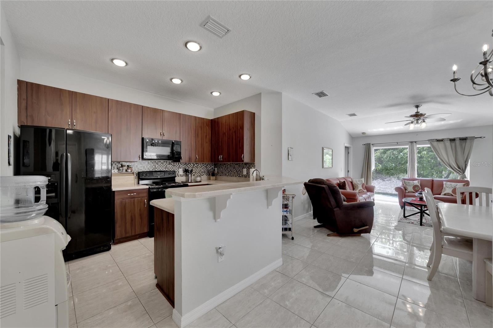 Image 2 of 27 For 8524 Corinthian Way