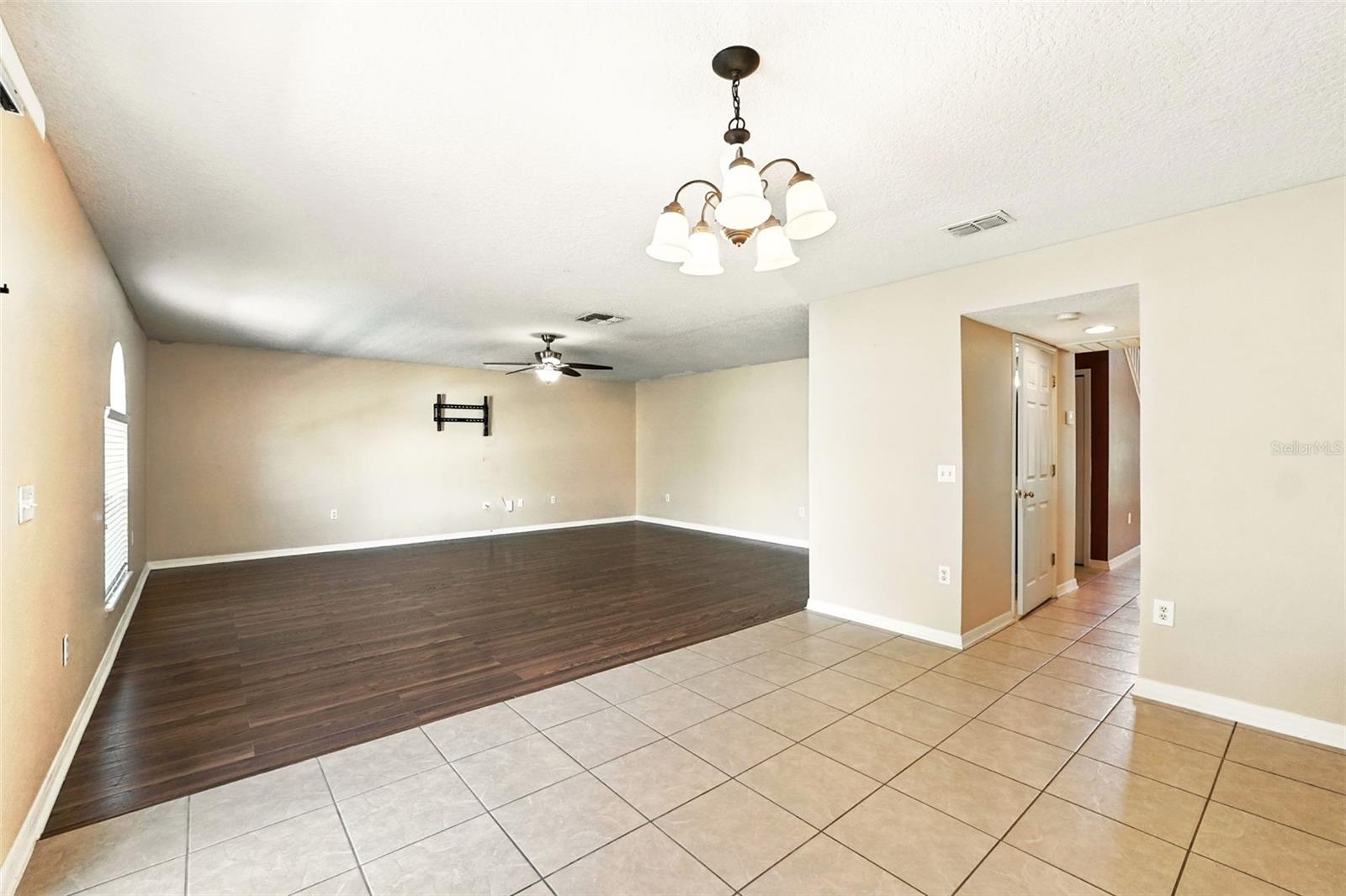 Image 22 of 43 For 4720 Salamander Street