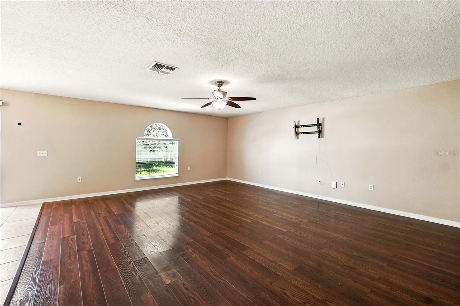 Image 23 of 43 For 4720 Salamander Street