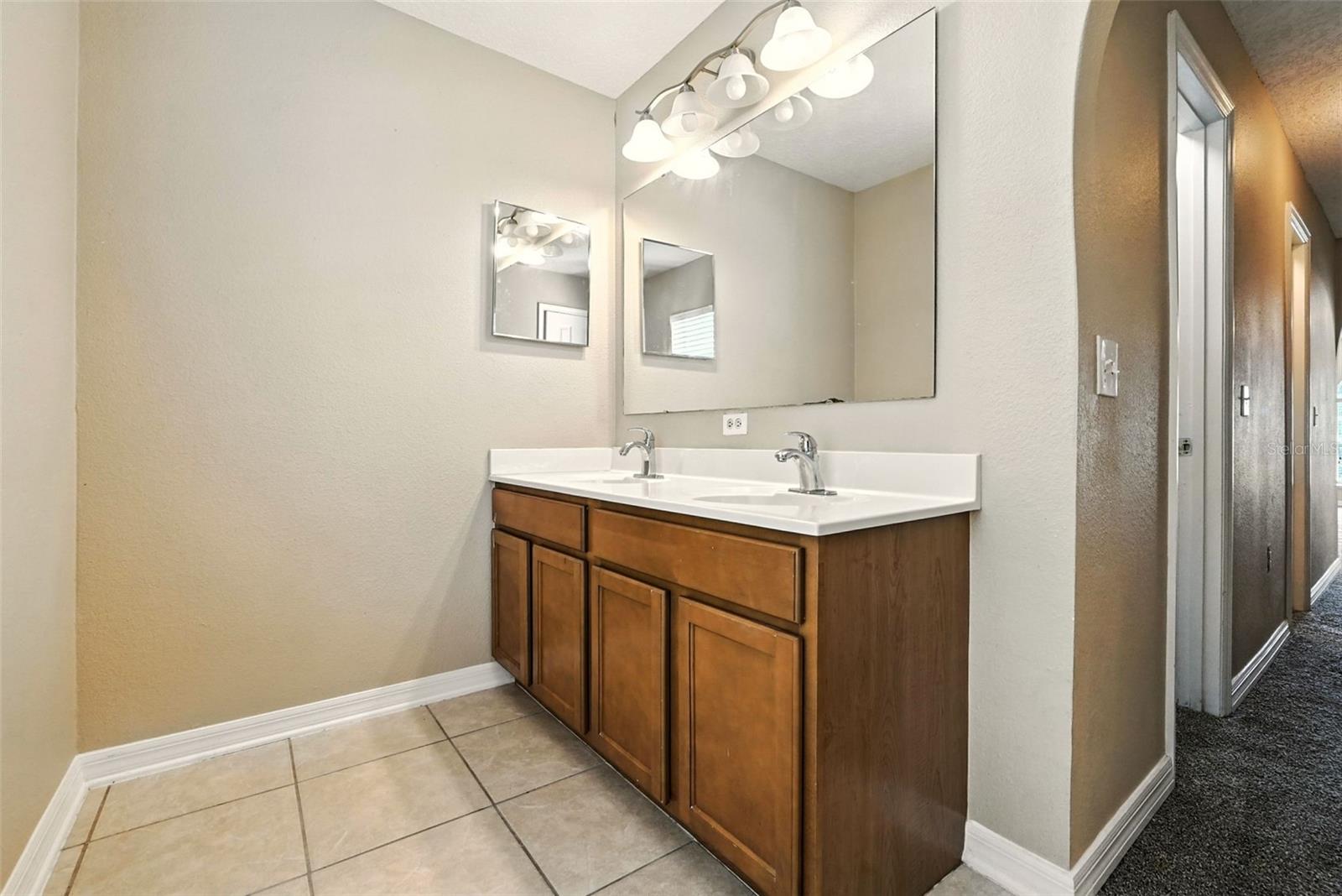 Image 28 of 43 For 4720 Salamander Street