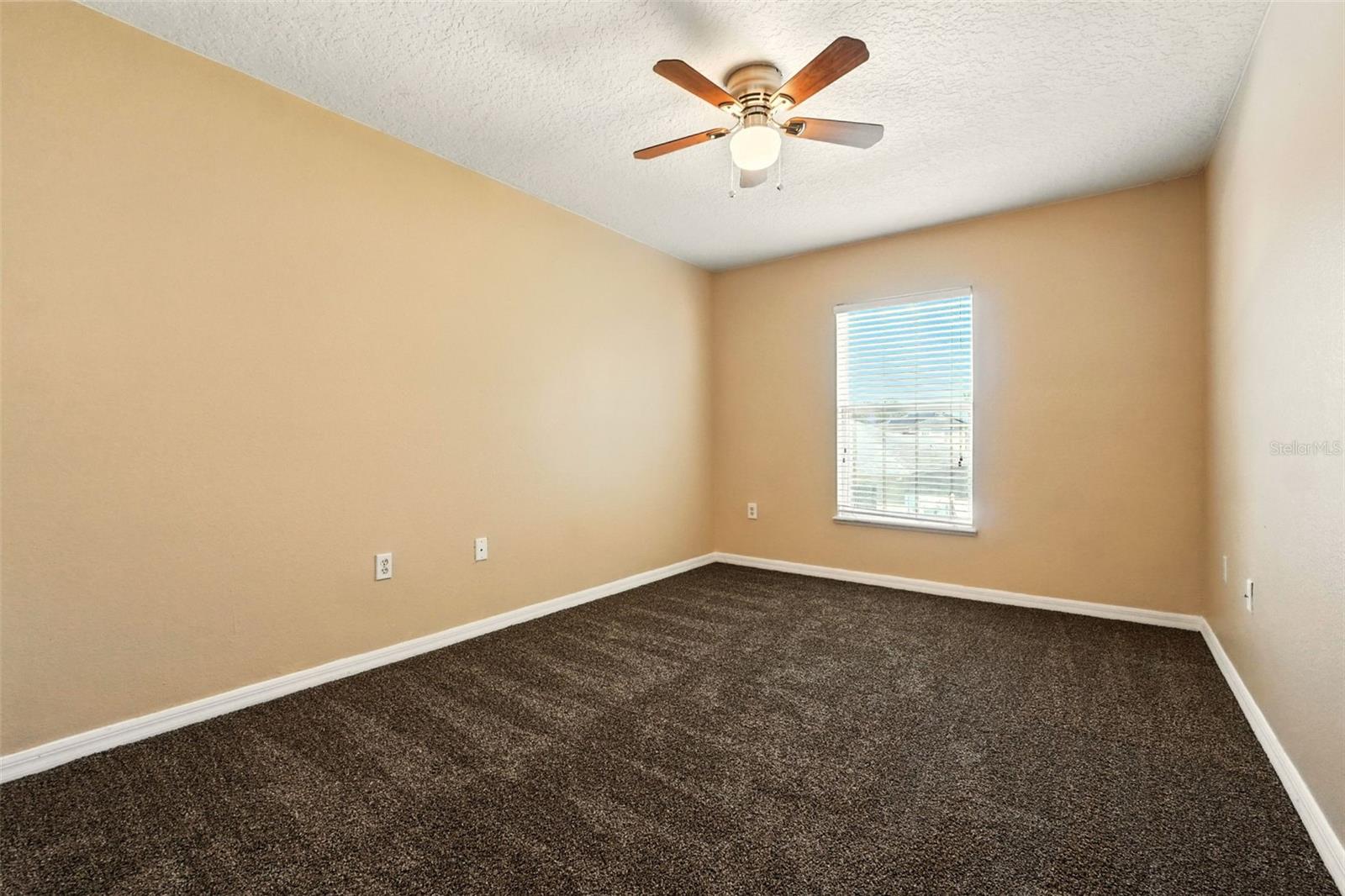 Image 35 of 43 For 4720 Salamander Street
