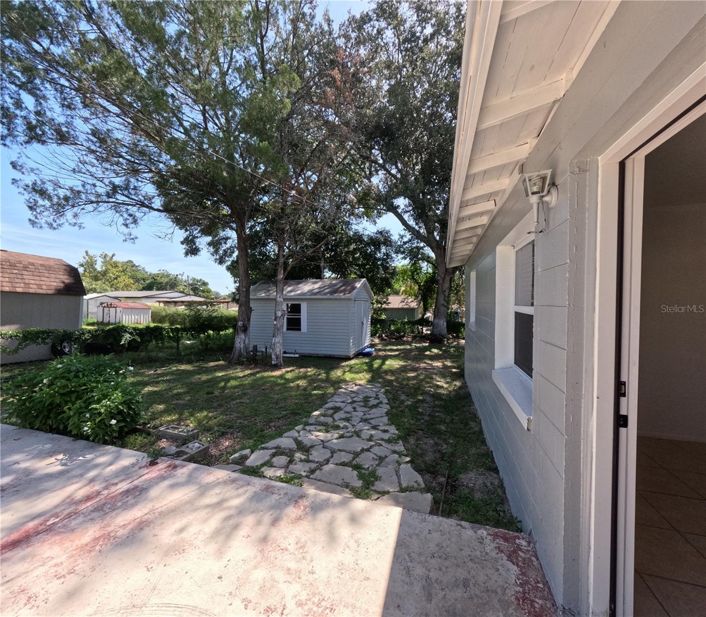 Image 3 of 17 For 809 Plumosa Avenue