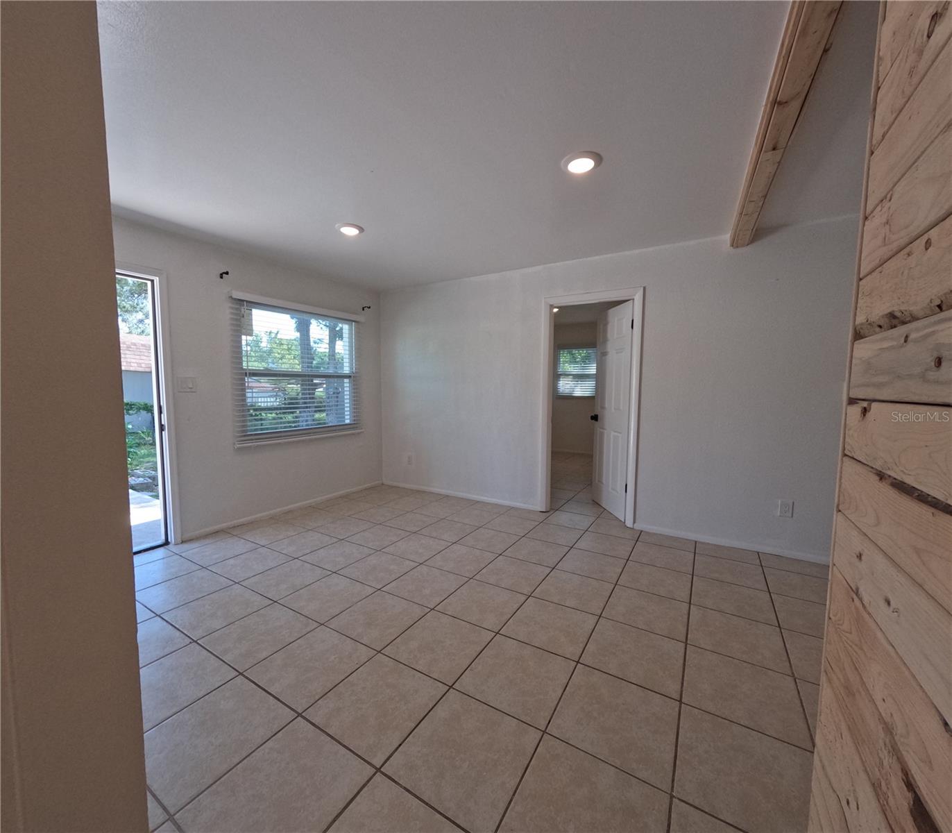 Image 5 of 17 For 809 Plumosa Avenue