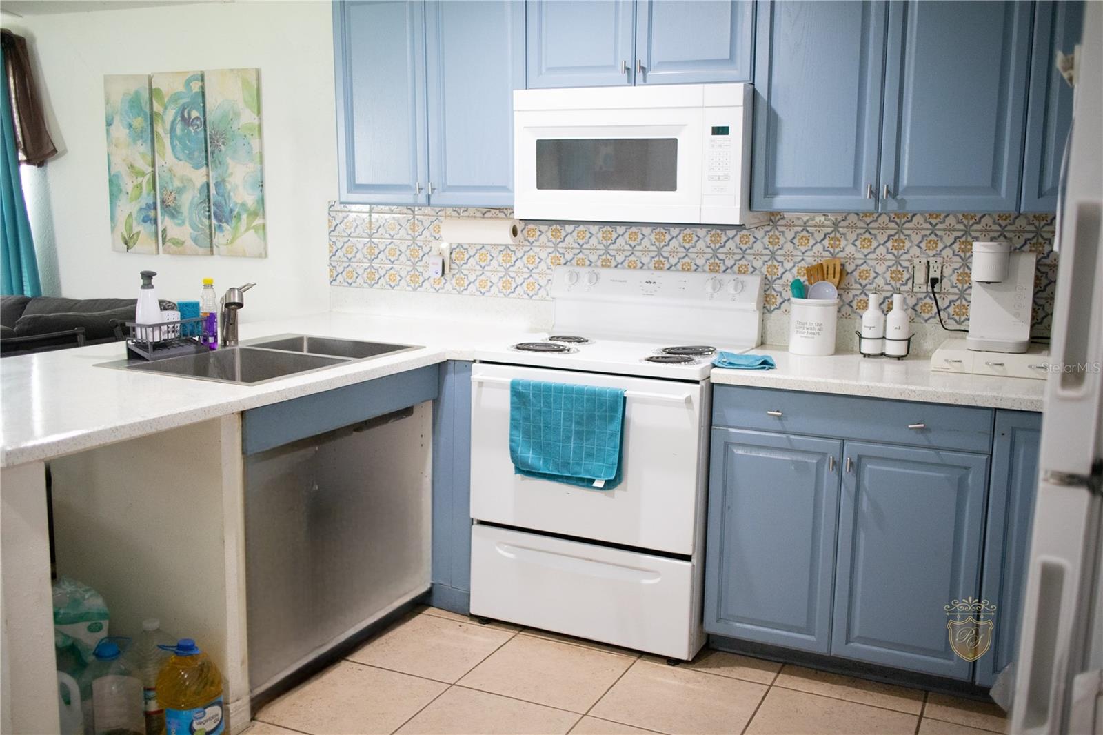 Image 11 of 17 For 860 6th Street