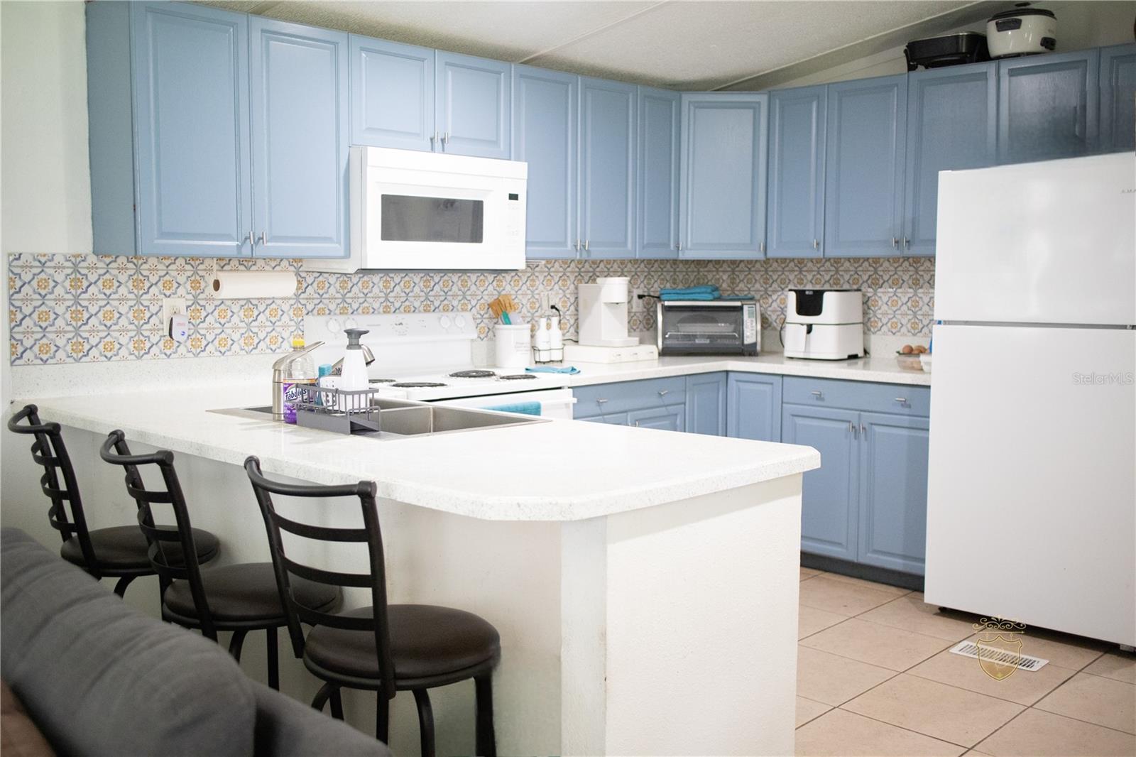 Image 4 of 17 For 860 6th Street